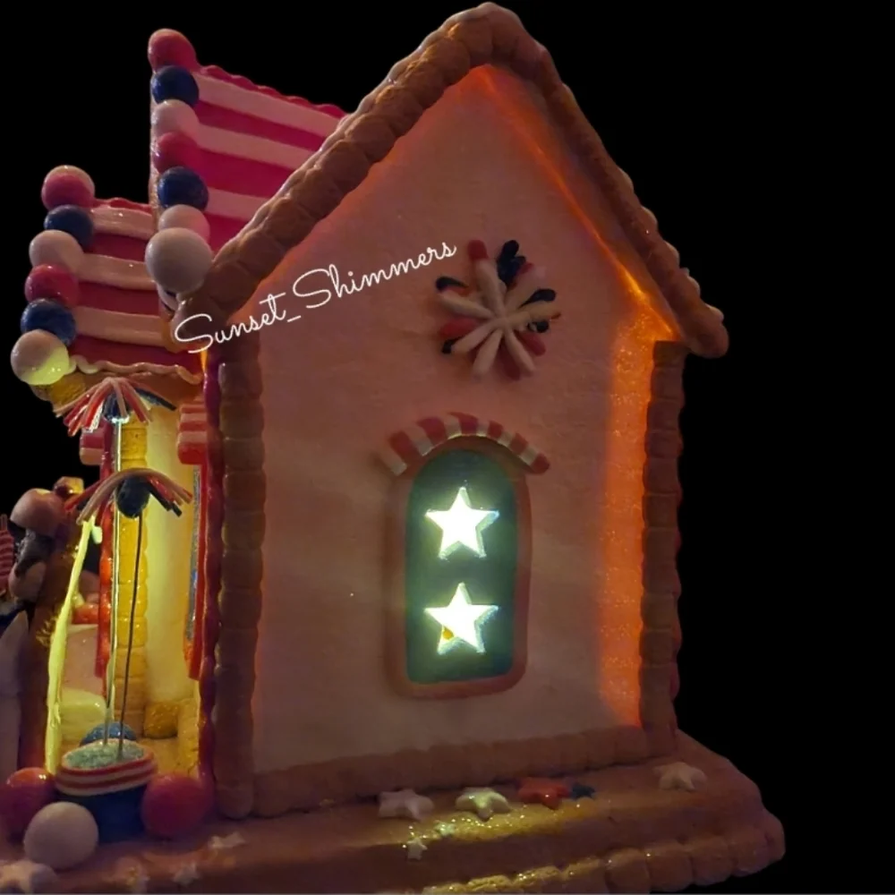 Patriotic LED 4th of July AMERICANA Gingerbread House Stars & Stripes Lighted - Picture 12 of 13